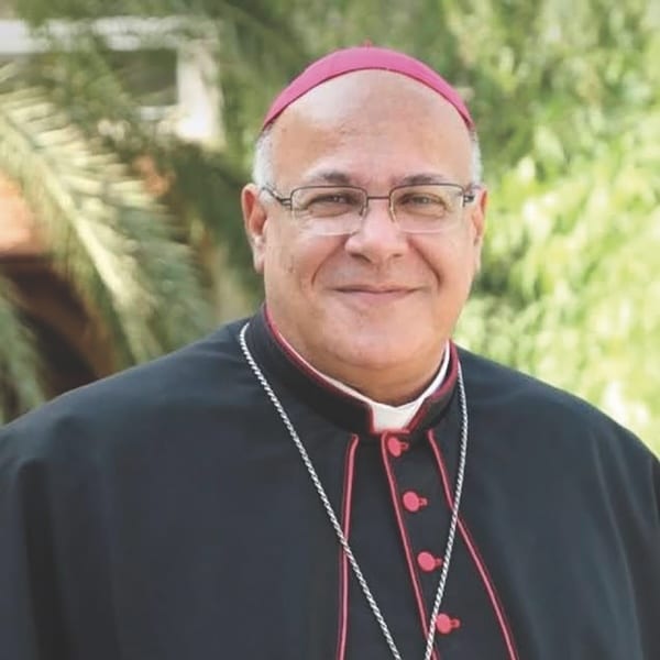 César Essayan