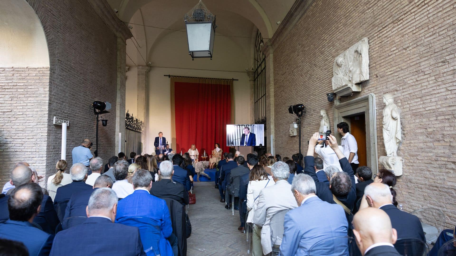 Featured image for “Presentata a Roma la 47ma edizione del Meeting”